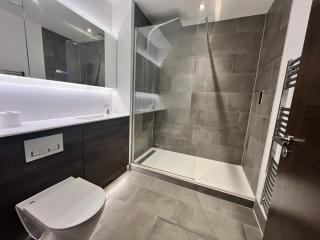 LUXURIOUS 2Bed in Dartford City Centre with parking - 8