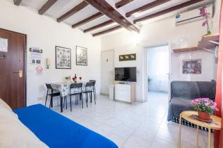 GuestHost - Cozy Apartment near Lanfranchi Stadium - 4