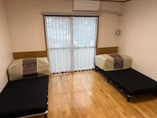 GATE80長崎 坂の街長崎 無人宿 完全セルフ 予約メッセージ欄確認要す スマートロック 暗証番号チェックイン 素泊まり専門 アメニティ持参で格安滞在 セコム24h監視 駐車場2台 - 3