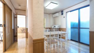 GATE80長崎 坂の街長崎 無人宿 完全セルフ 予約メッセージ欄確認要す スマートロック 暗証番号チェックイン 素泊まり専門 アメニティ持参で格安滞在 セコム24h監視 駐車場2台 - 2
