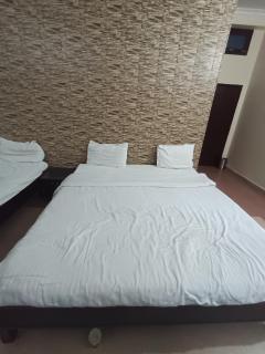 Hotel Chaitanya Inn Sarnath - 3