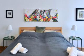 Central & Charming Viennese Flat - 4