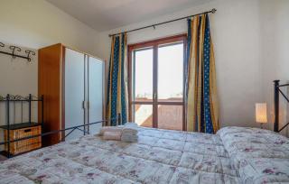 3 Bedroom Stunning Apartment In Pomonte - 3