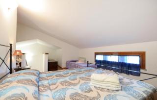 3 Bedroom Stunning Apartment In Pomonte - 1