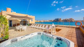 Valletta Waterfront Villa with Pool and Jacuzzi - 9