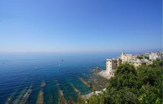 2 Bedroom Lovely Apartment In Genova - 4