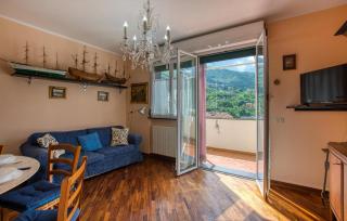 2 Bedroom Lovely Apartment In Genova - 3
