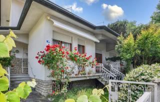 2 Bedroom Stunning Home In Lido Di Camaiore - 0