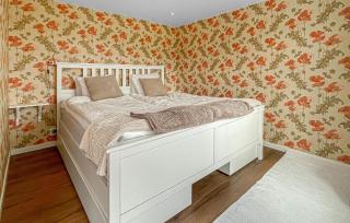 Amazing Home In Getinge With Wifi - 1