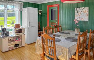 4 Bedroom Gorgeous Home In Kopparberg - 6