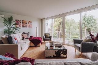 Nearmere, Slps 8, Central, Parking, Balcony, Views - 3