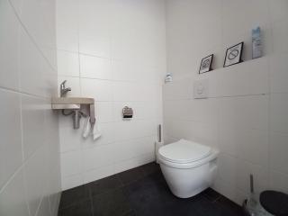 private rooms, free parking, luxury city villa close to the center - 1