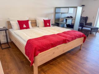 Boardinghouse - 2