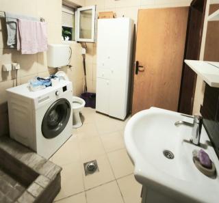 Spacious City Center Apartment for 6 - Steps from Hilton & Republic Square - 2