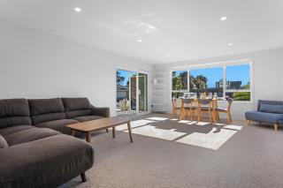 Ocean Breeze Escape - Ohope Holiday Home - 8
