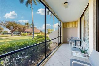 Cozy condo with shared pool water view - 0