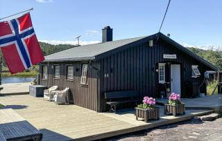 Pet Friendly Home In Fossdal With House A Mountain View - 0