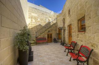 Renovated in an elegant way - 4