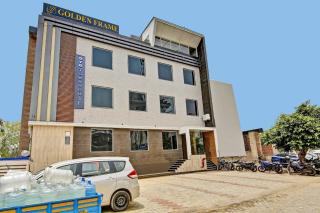 Townhouse Golden Frame near sec 62 noida - 9