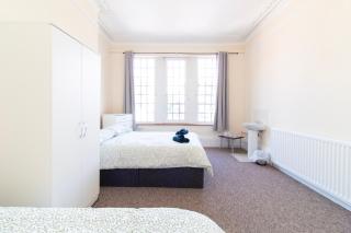 Room 2 - Brookvale Guest House - 0