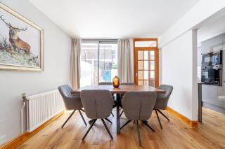 Central London 2 Bed Oasis with Private Terrace - 1