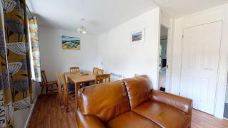 37 Trevithick Court, Tolroy Manor - 8
