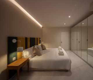 Tranquil Spa Retreat with Jacuzzi - 2