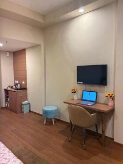 Omaxe ITC Studio - Near India Expo Mart - 2