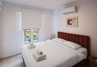 Modern 2BR Apt with Pool & Balcony in Kiti - 4