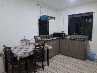 Nav's B&B - 1