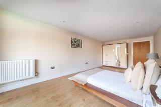 Modern 1Bed Flat with Balcony Near O2 & Greenwich - Londres - 4