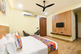 FabHotel Prime The Ballroom - Near GD Goenka University - 3