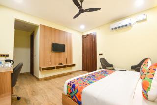 FabHotel Prime The Ballroom - Near GD Goenka University - 5