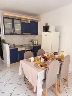 Little Bay Stay - Family Sea View Apartments - 1