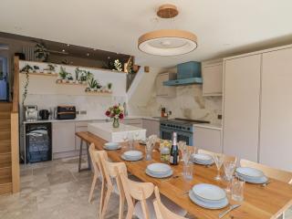 Mayflower Cottage - 2