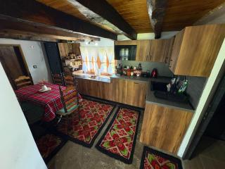 Vintage House - 1