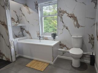 Woodside House - 6