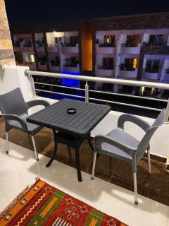 Cecelia Resort Studio with Private Beach - 1