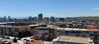 Cozy City View Apartment in Downtown Prishtina - 9
