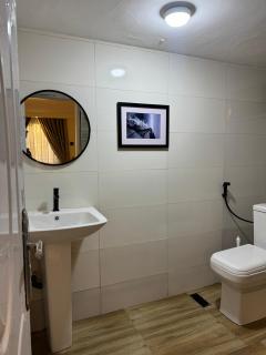 Asokoro Luxury 1 Bedroom and Studio Apartments - 2