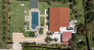 Oasis Villa -Private pool &BBQ- 8'from sandy Beach - 8