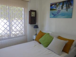 Charming 1-Bedroom Apartment in Roquetas de Mar, Spain - 3