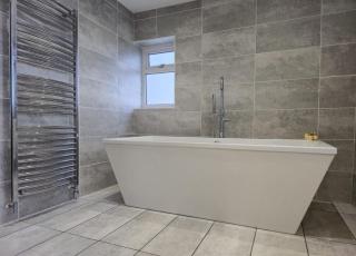 Large coastal home in the countryside of Amlwch - Pass the Keys - 6