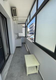 Aura room 102 - 2