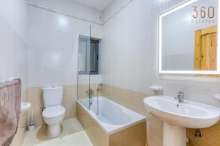 Modern Apartment with Sofabed & Balcony in Gzira GZR056 - 8