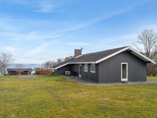 Holiday Home Tosti - 180m to the fjord by Interhome - 9
