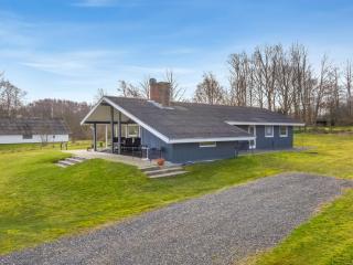 Holiday Home Tosti - 180m to the fjord by Interhome - 8