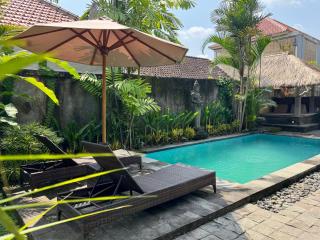 Big Villa with 4 Bedrooms and Private Pool in Ubud - 3