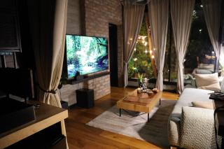 HaNadiv Garden Suite- Stylish Boutique Loft - 8