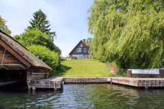 House With Boat Dock On Lake Schaalsee - 0